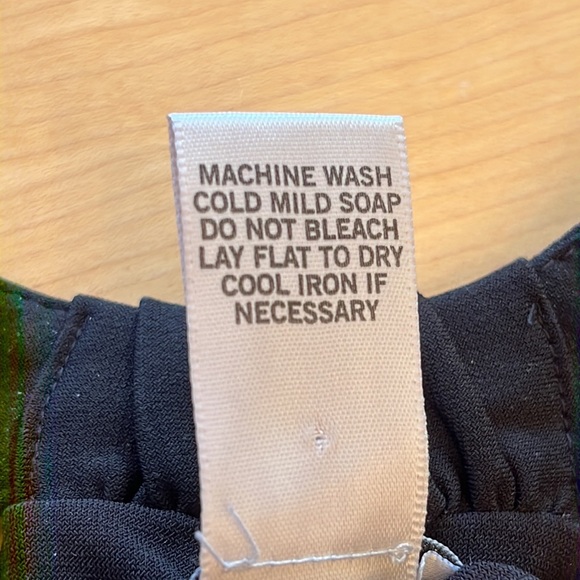 Cache Black Keyhole Halter Maxi with Floral Design Sz S - Picture 16 of 17